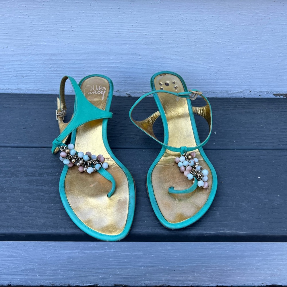 Wills fancy green
Size 9